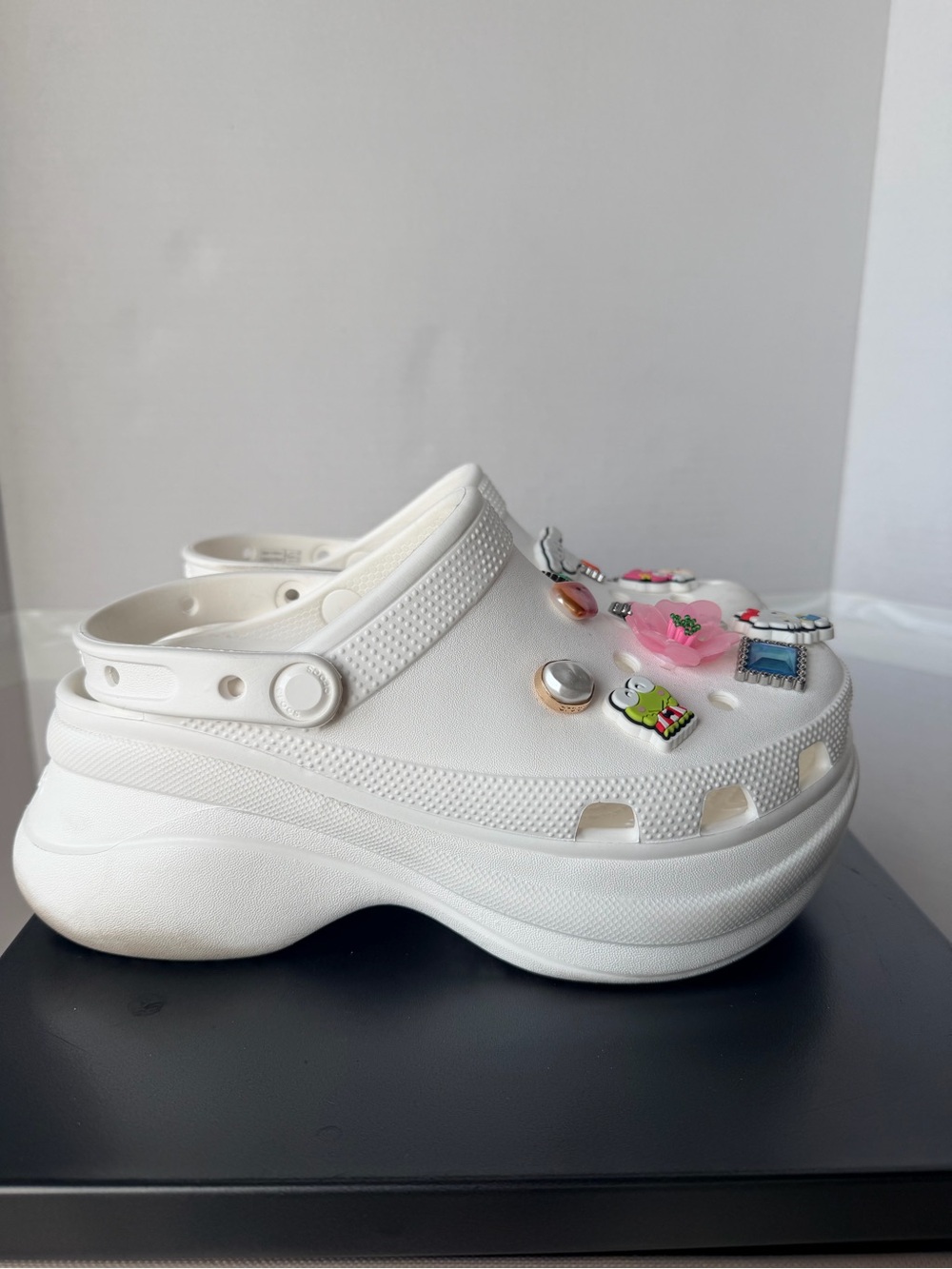Crocs White Clog Shoes with Cute Character Charms - Picture 3 of 12